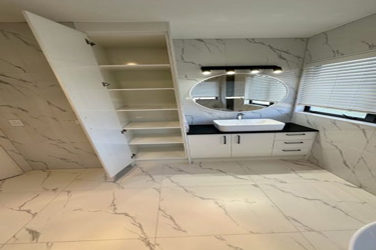 Photo of property in 3 Jim Rhind Place, Pahurehure, Papakura, 2113