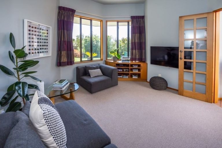 Photo of property in 20 Brookford Place, Westmorland, Christchurch, 8025