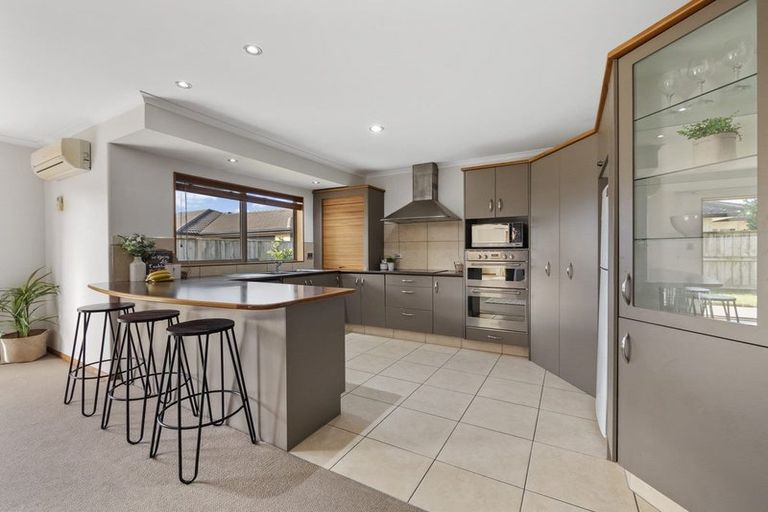 Photo of property in 5 Shire Place, Papamoa Beach, Papamoa, 3118