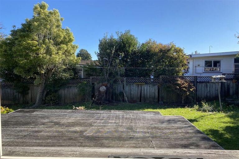 Photo of property in 17a Pah Road, Papatoetoe, Auckland, 2025