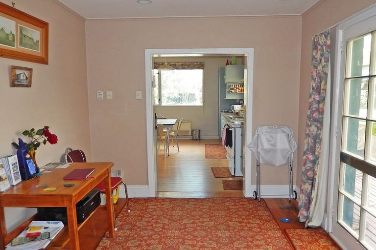 Photo of property in 2 Rees Street, Duntroon, Oamaru, 9494