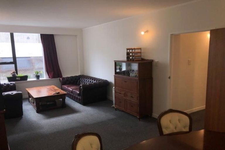 Photo of property in Hobson Court Flats, 13/70 Hobson Street, Thorndon, Wellington, 6011