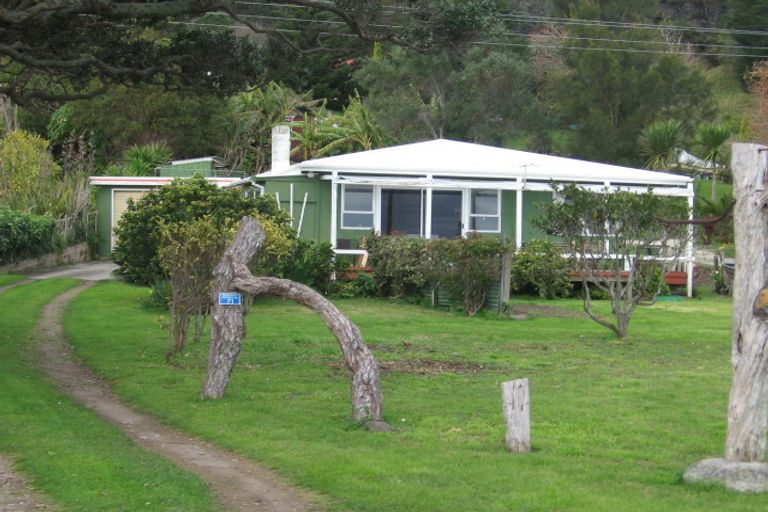 Photo of property in 71 Urquharts Bay Road, Whangarei Heads, Whangarei, 0174