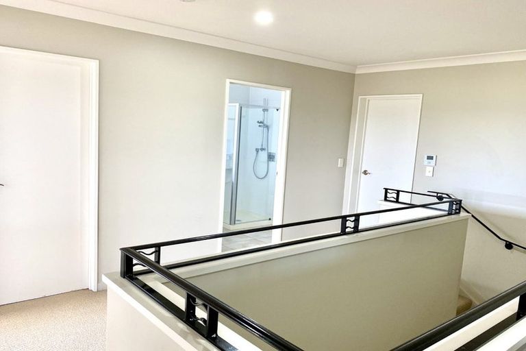 Photo of property in 56 Oakway Drive, Schnapper Rock, Auckland, 0632