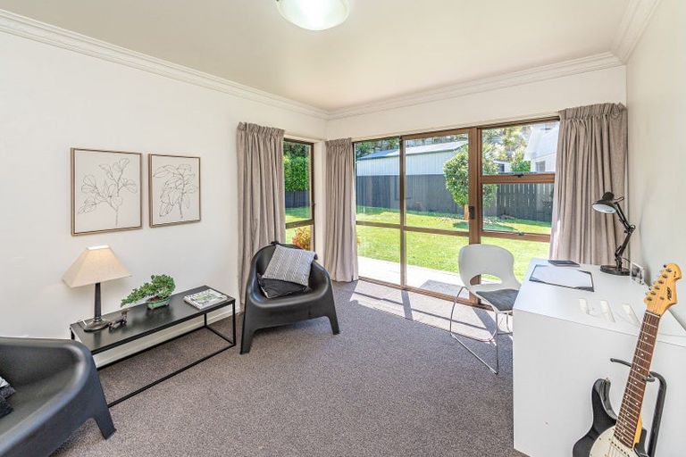 Photo of property in 5 Linda Place, Saint Johns Hill, Whanganui, 4501