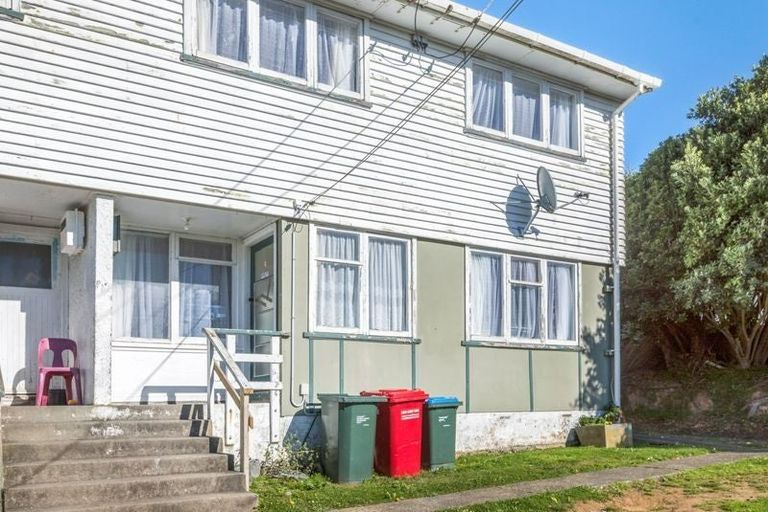 Photo of property in 50-56 Leicester Street, Cannons Creek, Porirua, 5024
