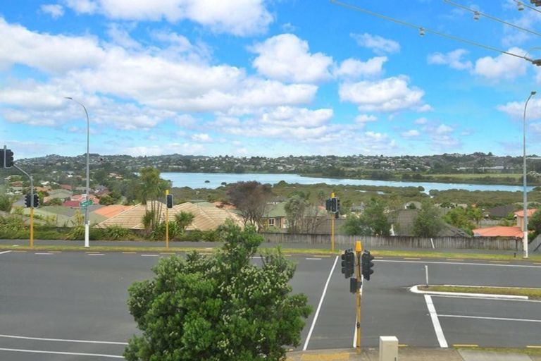 Photo of property in 3 Karauria Lane, Orewa, 0931