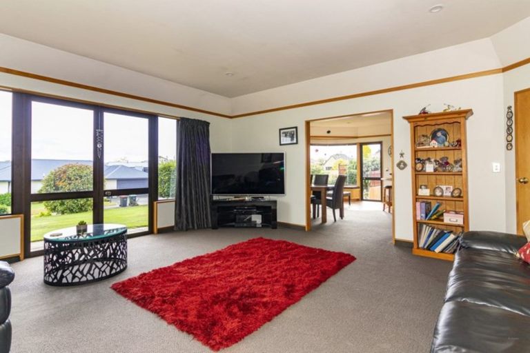 Photo of property in 71 Temple Crescent, Gleniti, Timaru, 7910