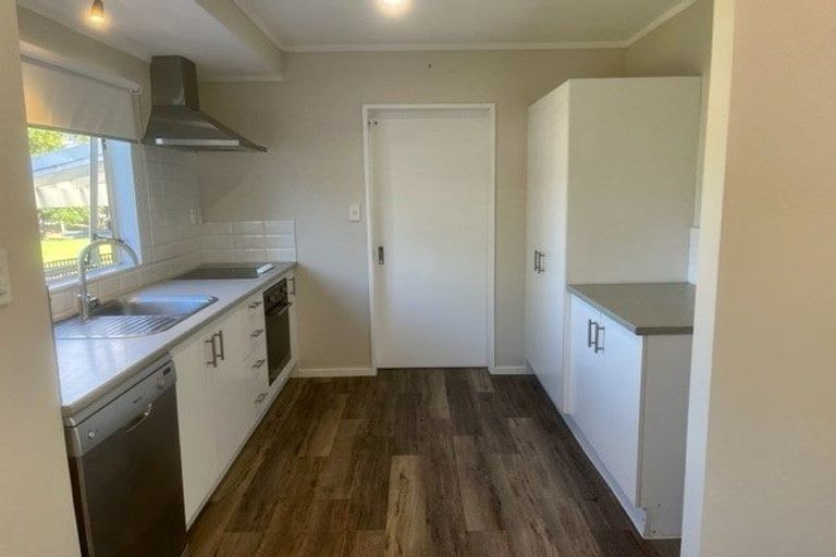 Photo of property in 109a Gossamer Drive, Pakuranga Heights, Auckland, 2010