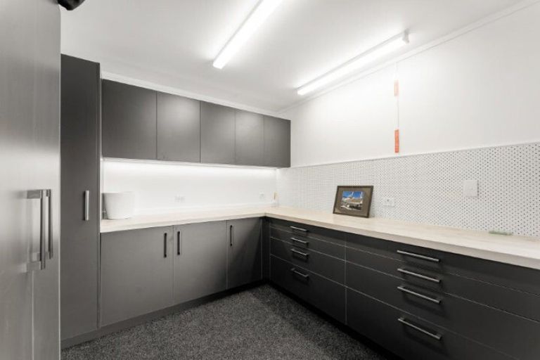 Photo of property in 36 Downing Place, Welcome Bay, Tauranga, 3112