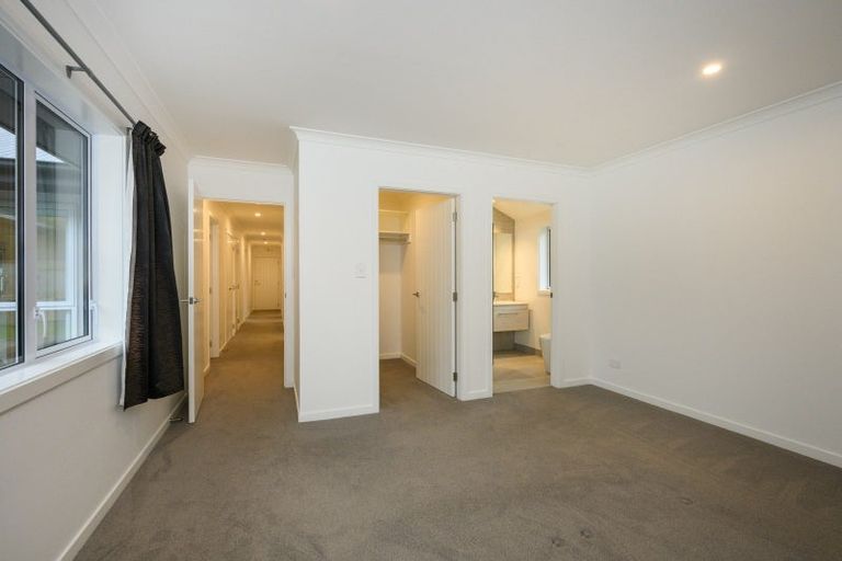 Photo of property in 29 Freedom Drive, Kelvin Grove, Palmerston North, 4414