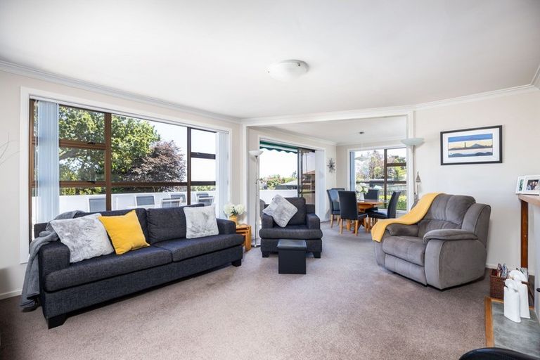 Photo of property in 32 Lismore Street, Strandon, New Plymouth, 4312