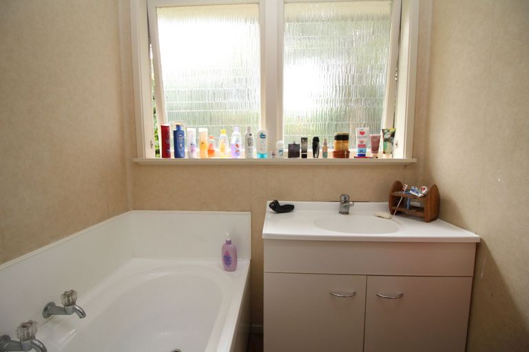 Photo of property in 103 Gordon Road, Western Heights, Rotorua, 3015