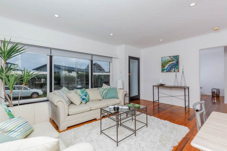 Photo of property in 1/28 Hemi Street, Narrow Neck, Auckland, 0622