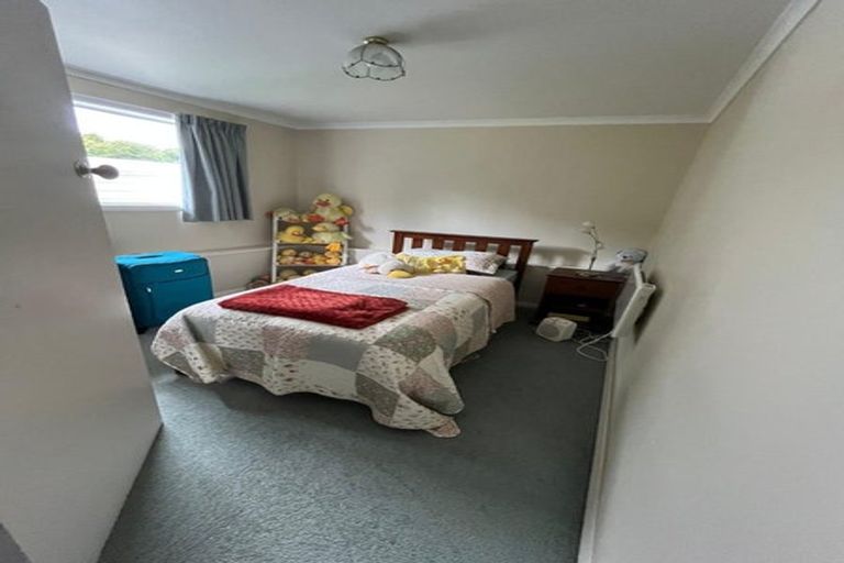 Photo of property in 40 Findlay Street, Tawa, Wellington, 5028