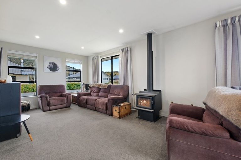 Photo of property in 50 Sherwin Avenue, Albert Town, Wanaka, 9305