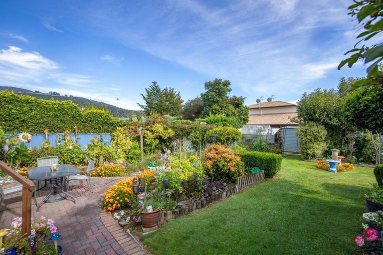 Photo of property in 60 Kawaha Point Road, Kawaha Point, Rotorua, 3010