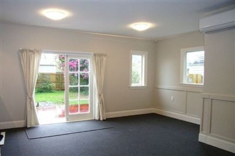 Photo of property in 83 Hawthorne Street, Strowan, Christchurch, 8052
