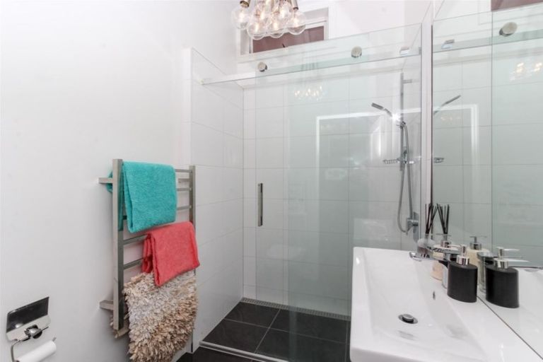 Photo of property in 18 David Street, Westown, New Plymouth, 4310