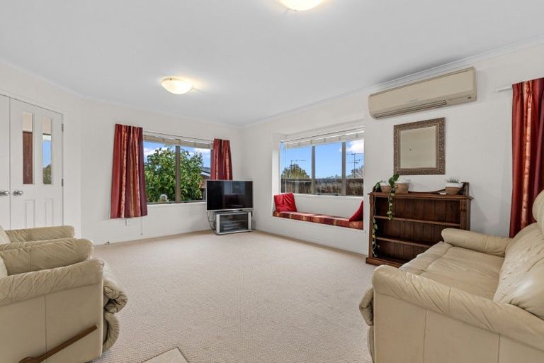 Photo of property in 13a Chevron Drive, Bellevue, Tauranga, 3110