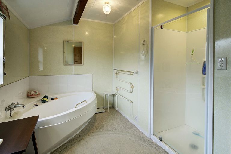 Photo of property in 6 Rewa Place, Lansdowne, Masterton, 5810