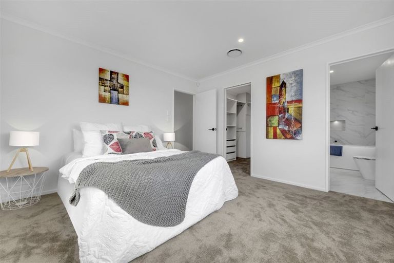 Photo of property in 215a Murphys Road, Flat Bush, Auckland, 2019