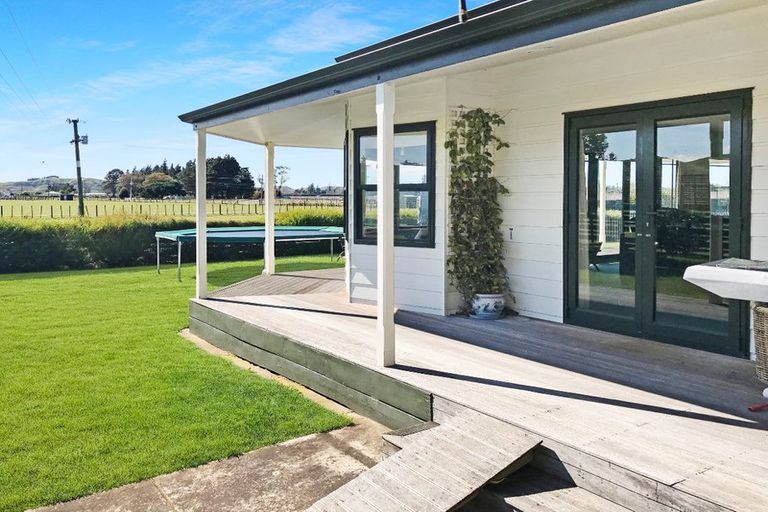 Photo of property in 254 Moteo Pa Road, Puketapu, Napier, 4183
