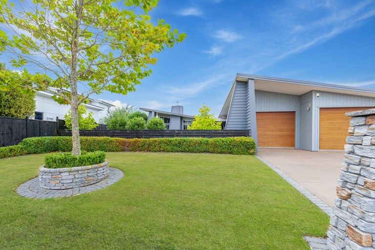 Photo of property in 22 Okaia Drive, Kinloch, Taupo, 3377