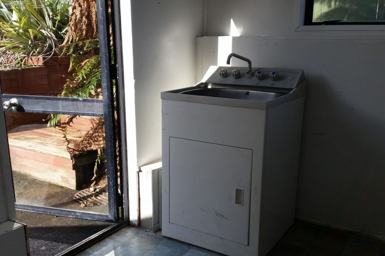 Photo of property in 57 Holmes Drive South, Massey, Auckland, 0614