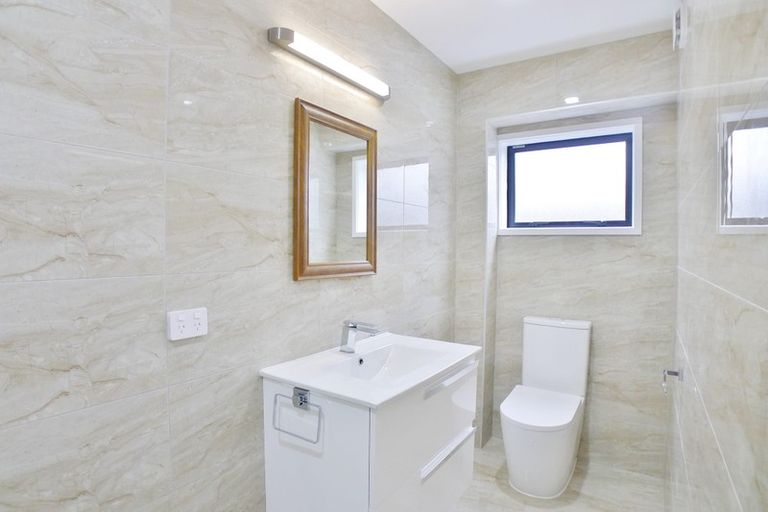Photo of property in 10a Malvern Road, Morningside, Auckland, 1022