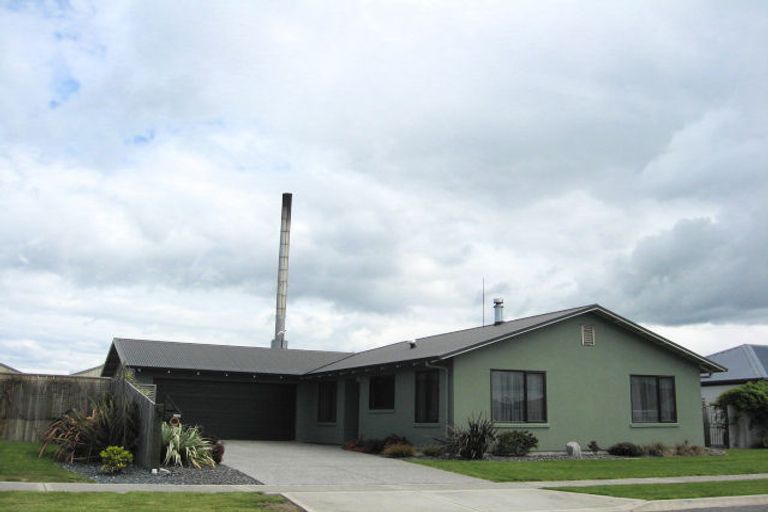 Photo of property in 13 Monaco View, Stoke, Nelson, 7011