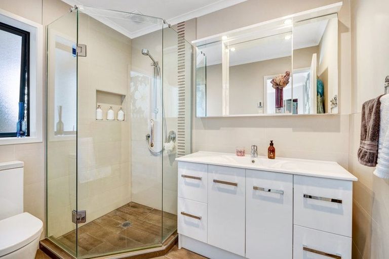 Photo of property in 15 Palm Cove, Arkles Bay, Whangaparaoa, 0932