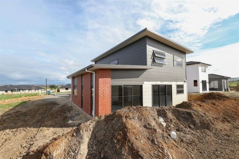 Photo of property in 13 Kapua Crescent, Rototuna North, Hamilton, 3210