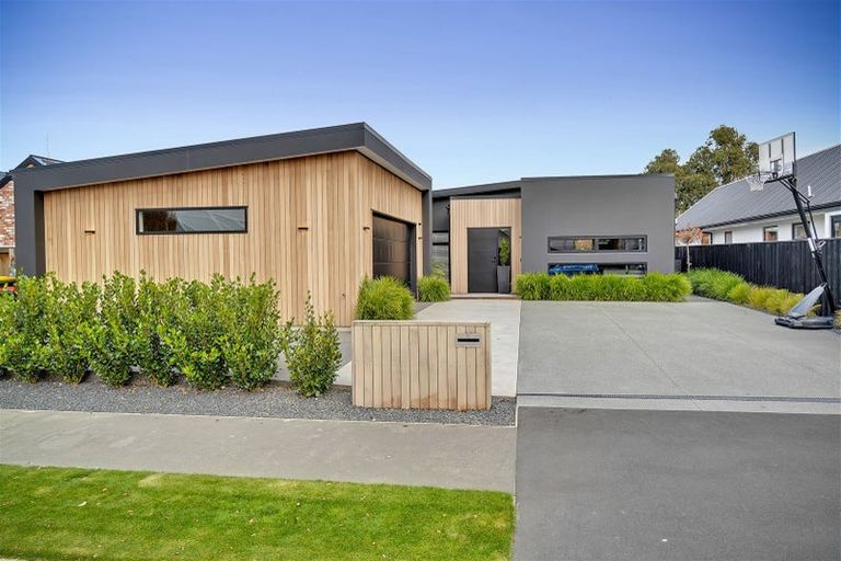 Photo of property in 10 Hazelnut Avenue, Prebbleton, 7604