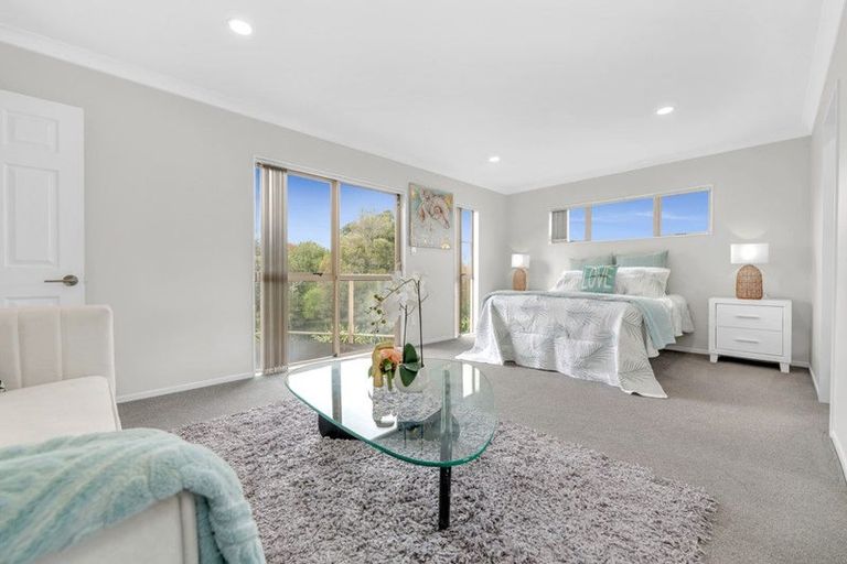 Photo of property in 97 Baverstock Road, Flat Bush, Auckland, 2016