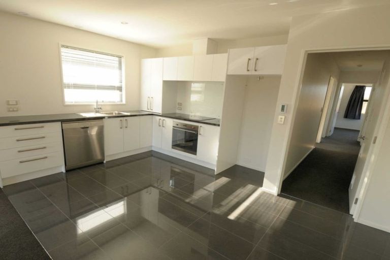 Photo of property in 15 Packard Crescent, Halswell, Christchurch, 8025