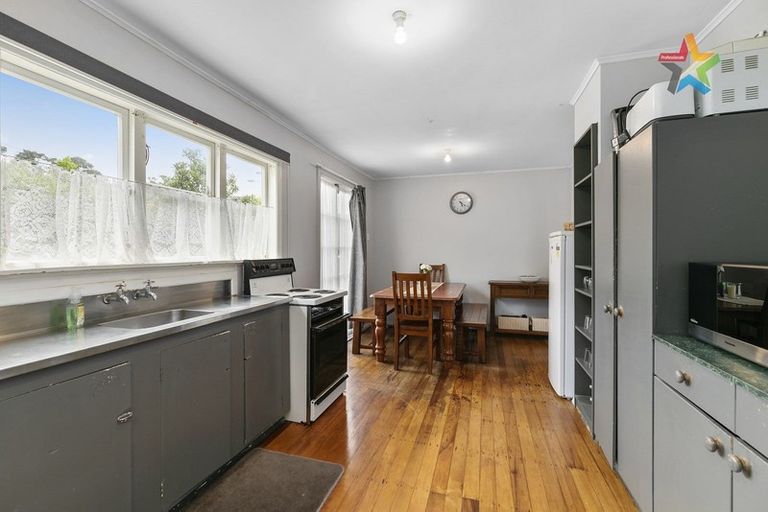 Photo of property in 27 Eldon Grove, Taita, Lower Hutt, 5019