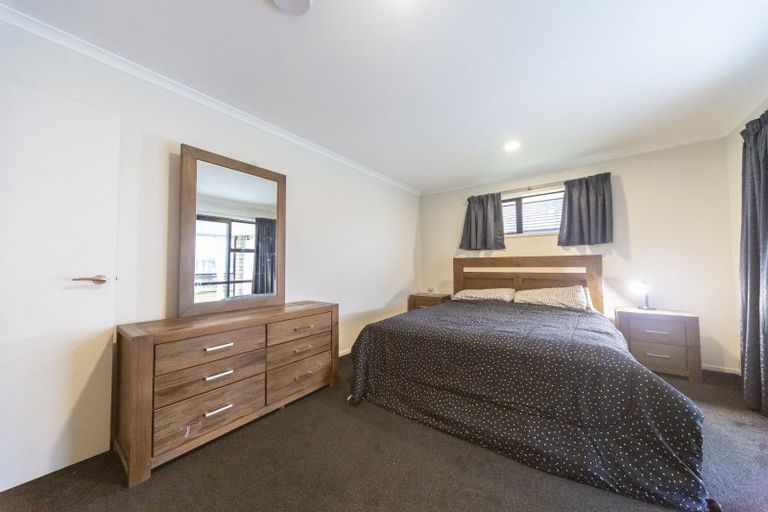 Photo of property in 67 Balrickard Way, Milson, Palmerston North, 4414
