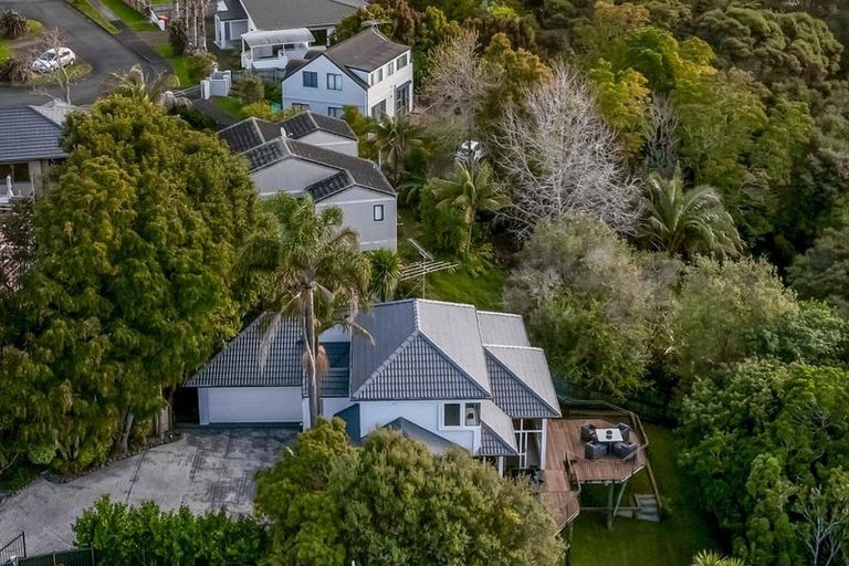 Photo of property in 34 Vermeer Place, West Harbour, Auckland, 0618