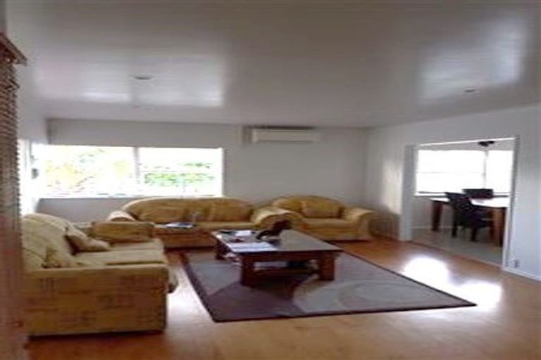 Photo of property in 55 Divich Avenue, Te Atatu South, Auckland, 0610