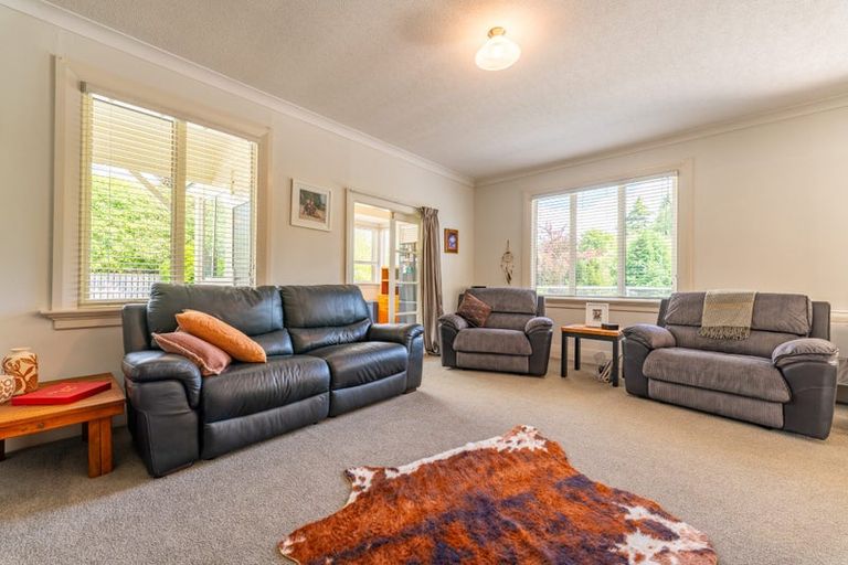 Photo of property in 8 London Street, Hampden, 9410