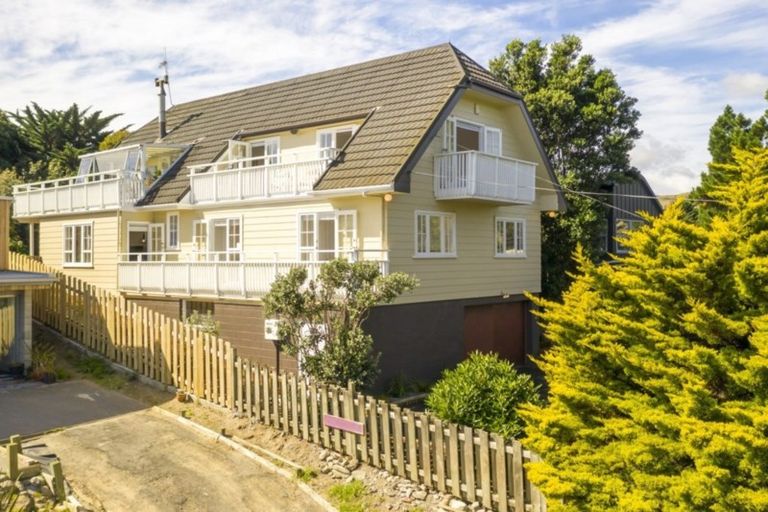 Photo of property in 19 Kainui Road, Raumati South, Paraparaumu, 5032