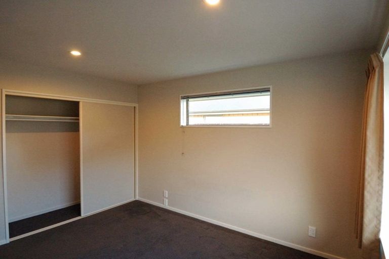 Photo of property in 54 Thackeray Place, Waltham, Christchurch, 8023