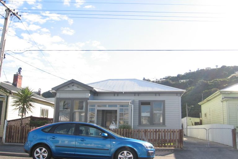 Photo of property in 25 Riddlers Crescent, Petone, Lower Hutt, 5012