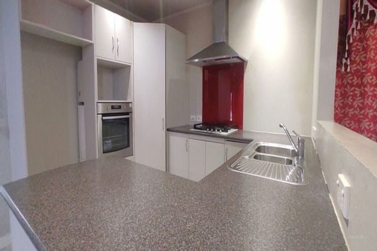 Photo of property in 39 Sunnyside Road, Sunnyvale, Auckland, 0612