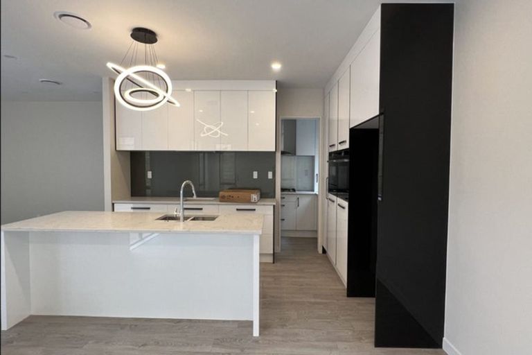 Photo of property in 11 Carberry Lane, Pinehill, Auckland, 0632