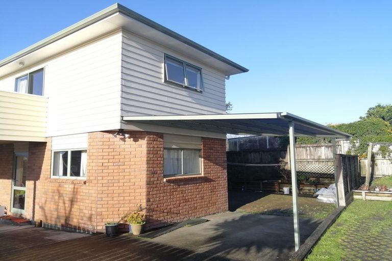 Photo of property in 14 Bedford Street, Te Atatu South, Auckland, 0610