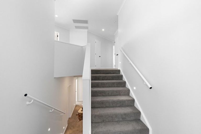 Photo of property in 5 Landsdowne Terrace, Karori, Wellington, 6012