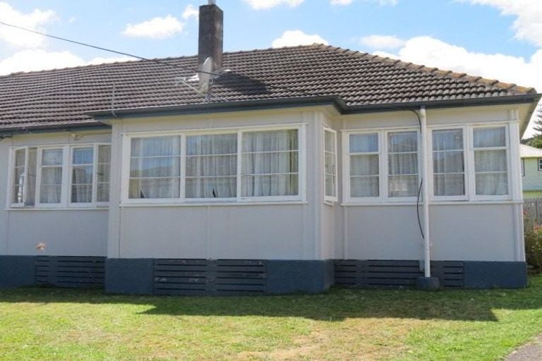 Photo of property in 3-5 Toomath Street, Naenae, Lower Hutt, 5011