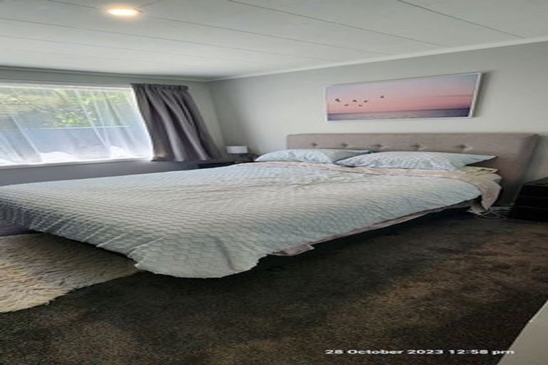 Photo of property in 2/80 Airlie Road, Plimmerton, Porirua, 5026